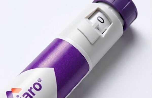Close up of a Mounjaro pre-filled injection pen
